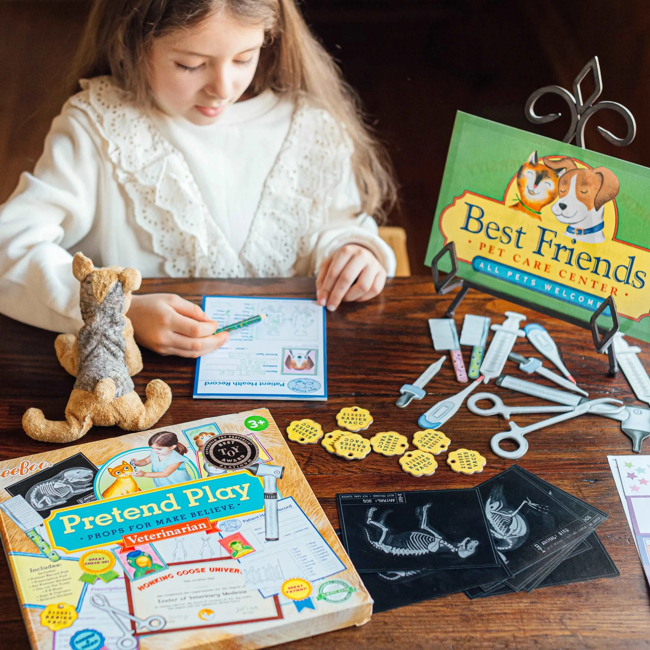 eeBoo Pretend Play - Veterinary