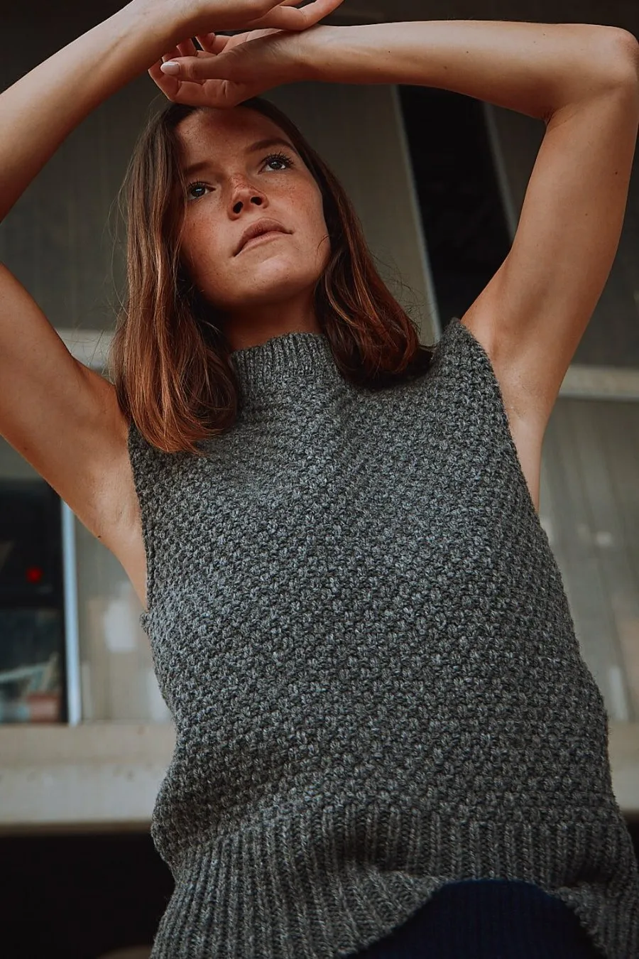 MAIA Sleeveless Sweater in Merino Wool - Ash Grey