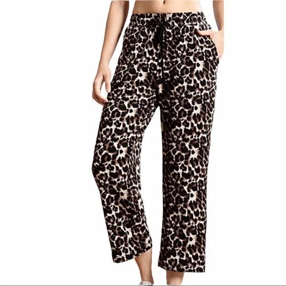 Plus Leopard Chic Cropped Pants