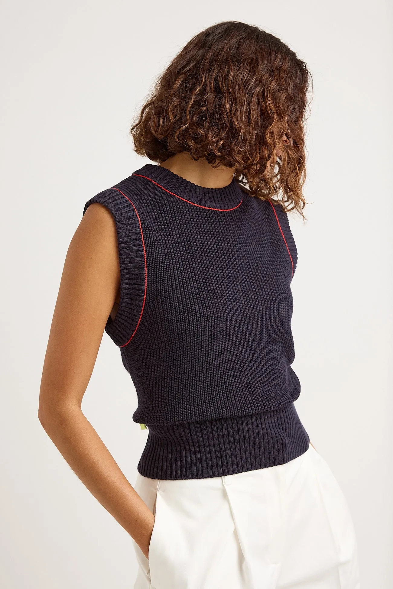 RIB KNIT VEST